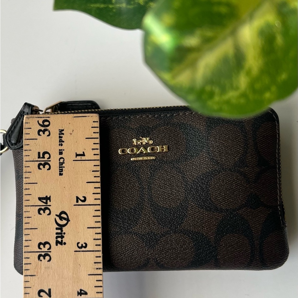 Coach Signature Brown and Black double zip wristlet in Signature Canvas - Picture 6 of 6